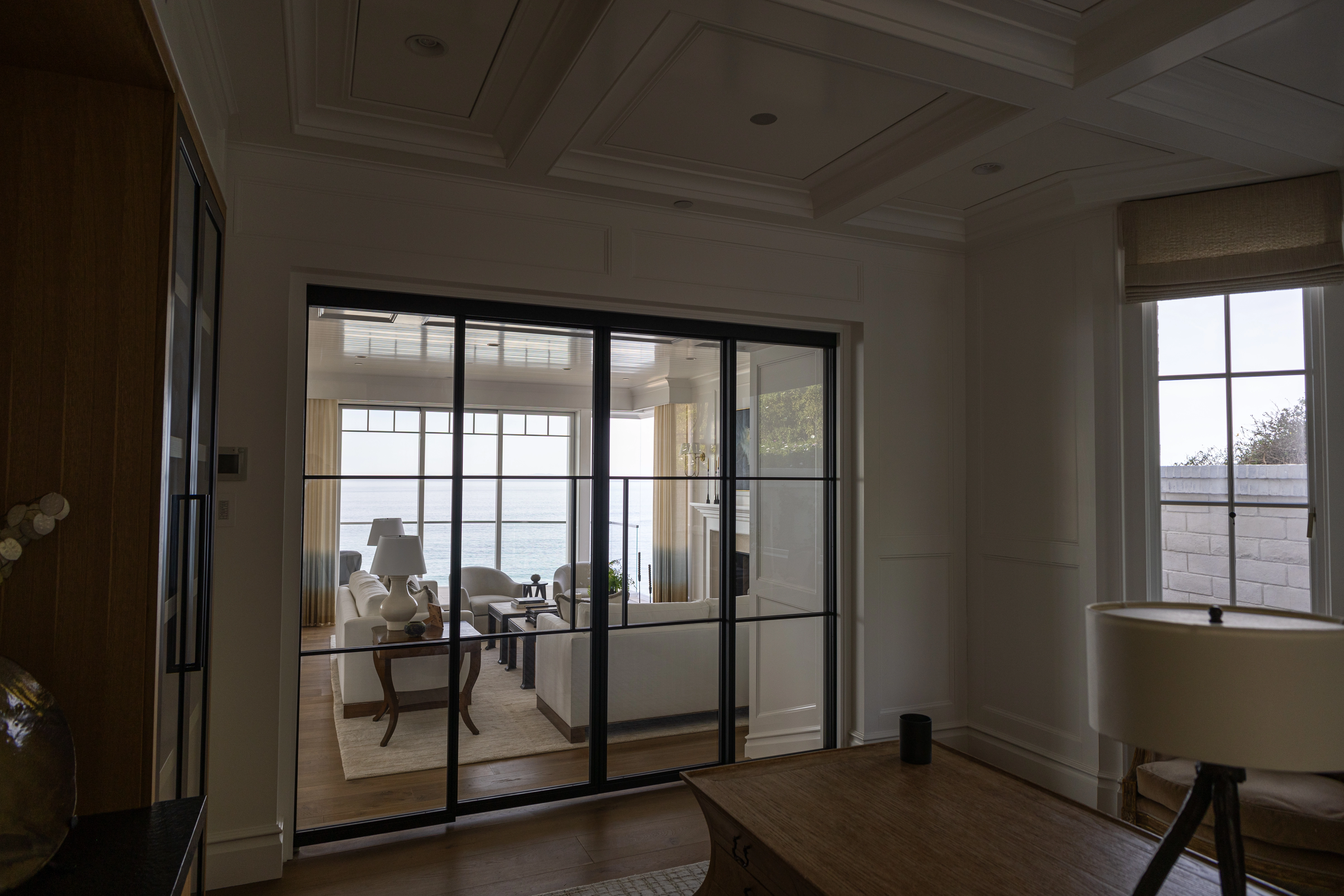How to Choose a Custom Steel Glass Partition Company