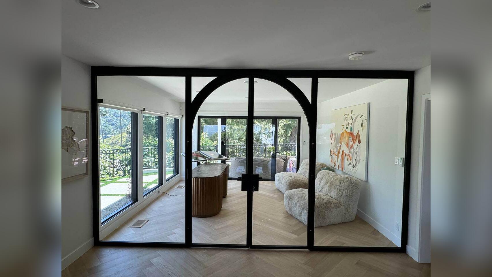 Steel Partition – Swing