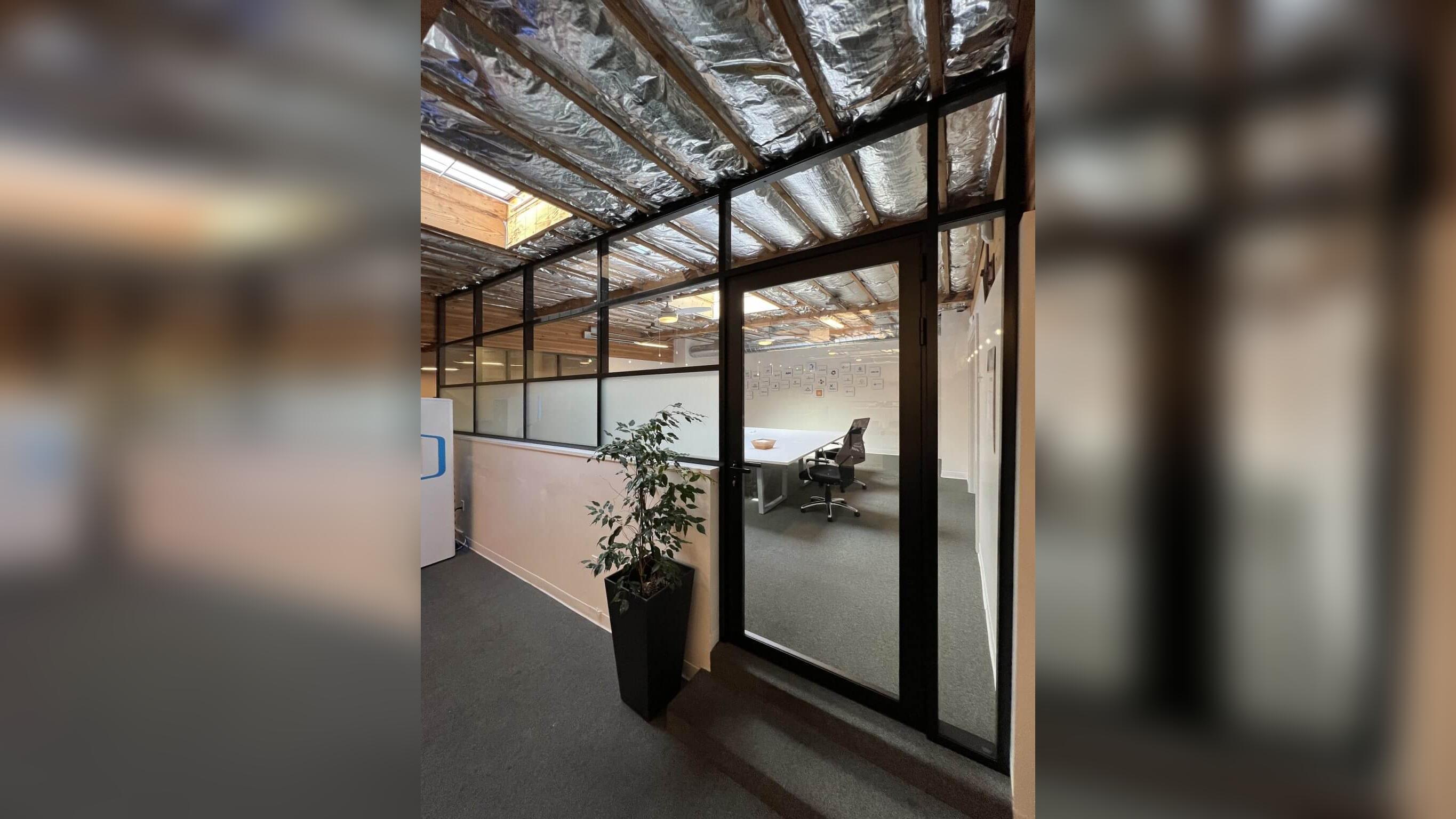 Kompas – Aluminium partition