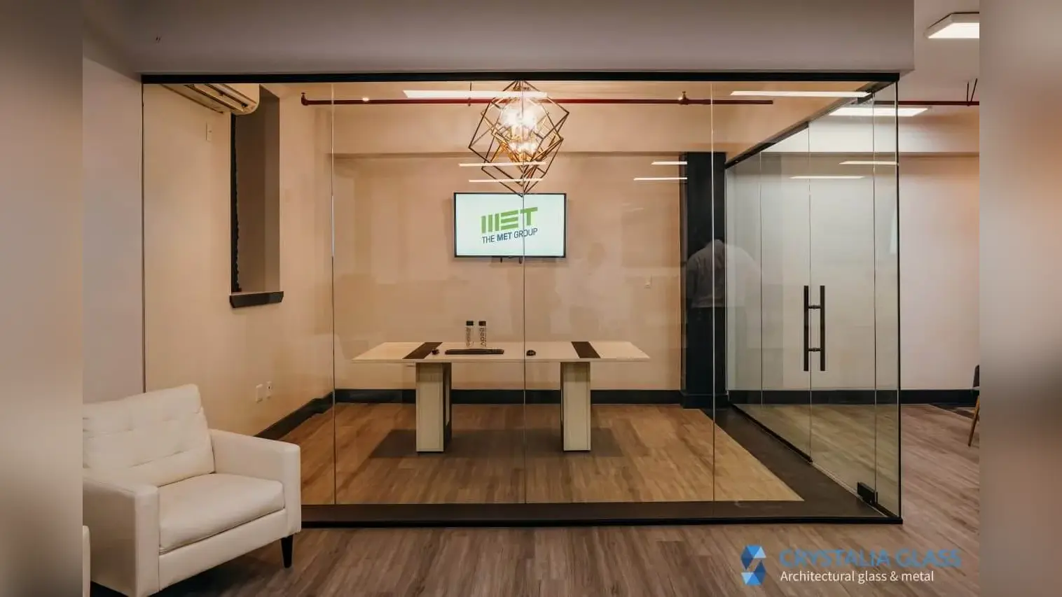 Frameless Partition – Swing Door