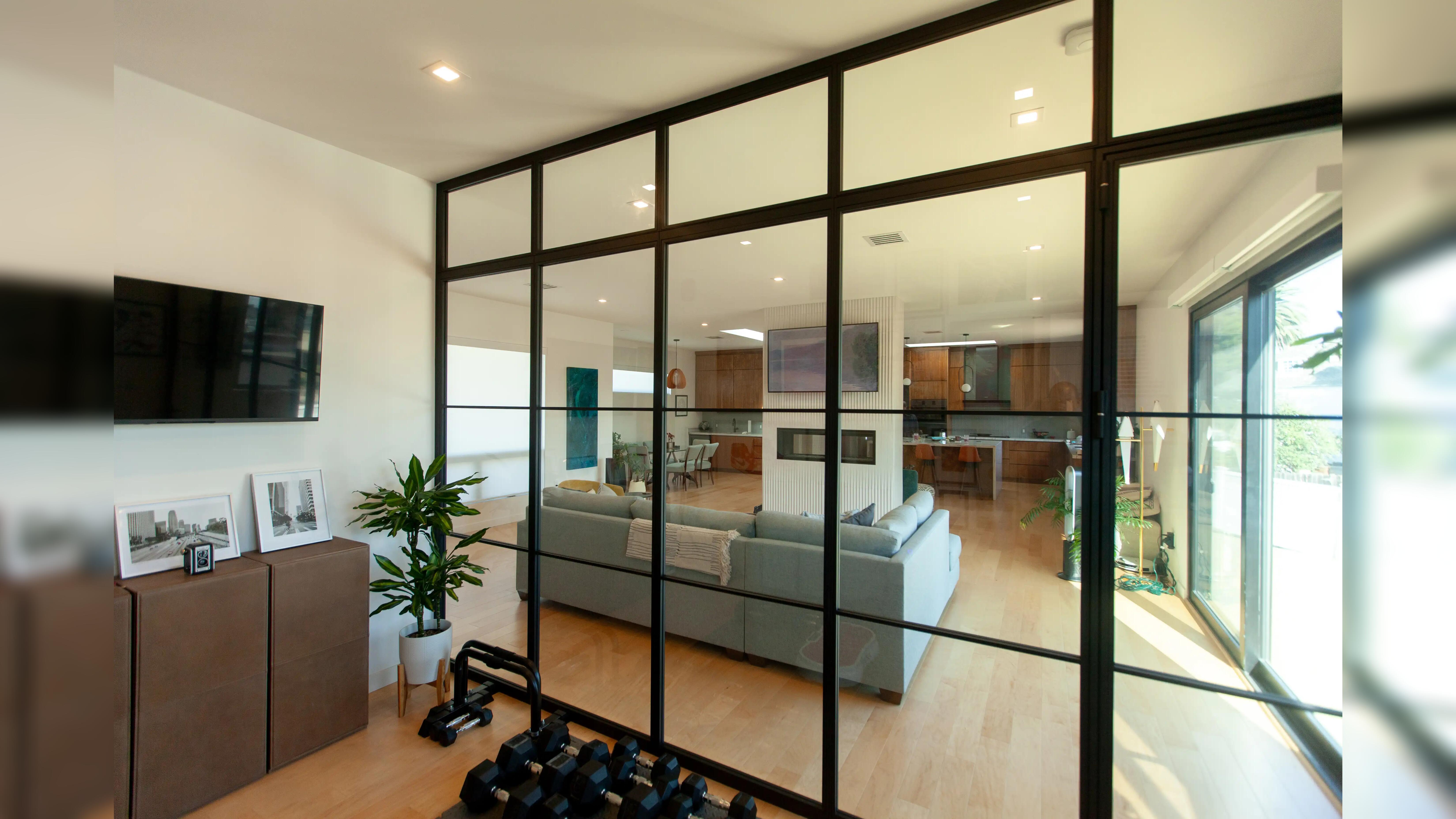 Steel partitions - Swing
